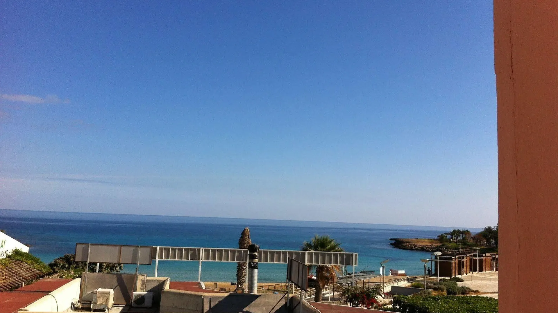 *** מלון דירות פרוטאראס Blue Peter Apartments קפריסין