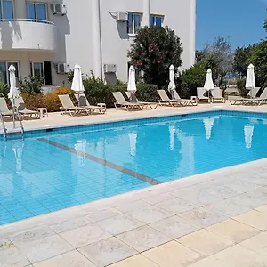 Aparthotel Mandalena